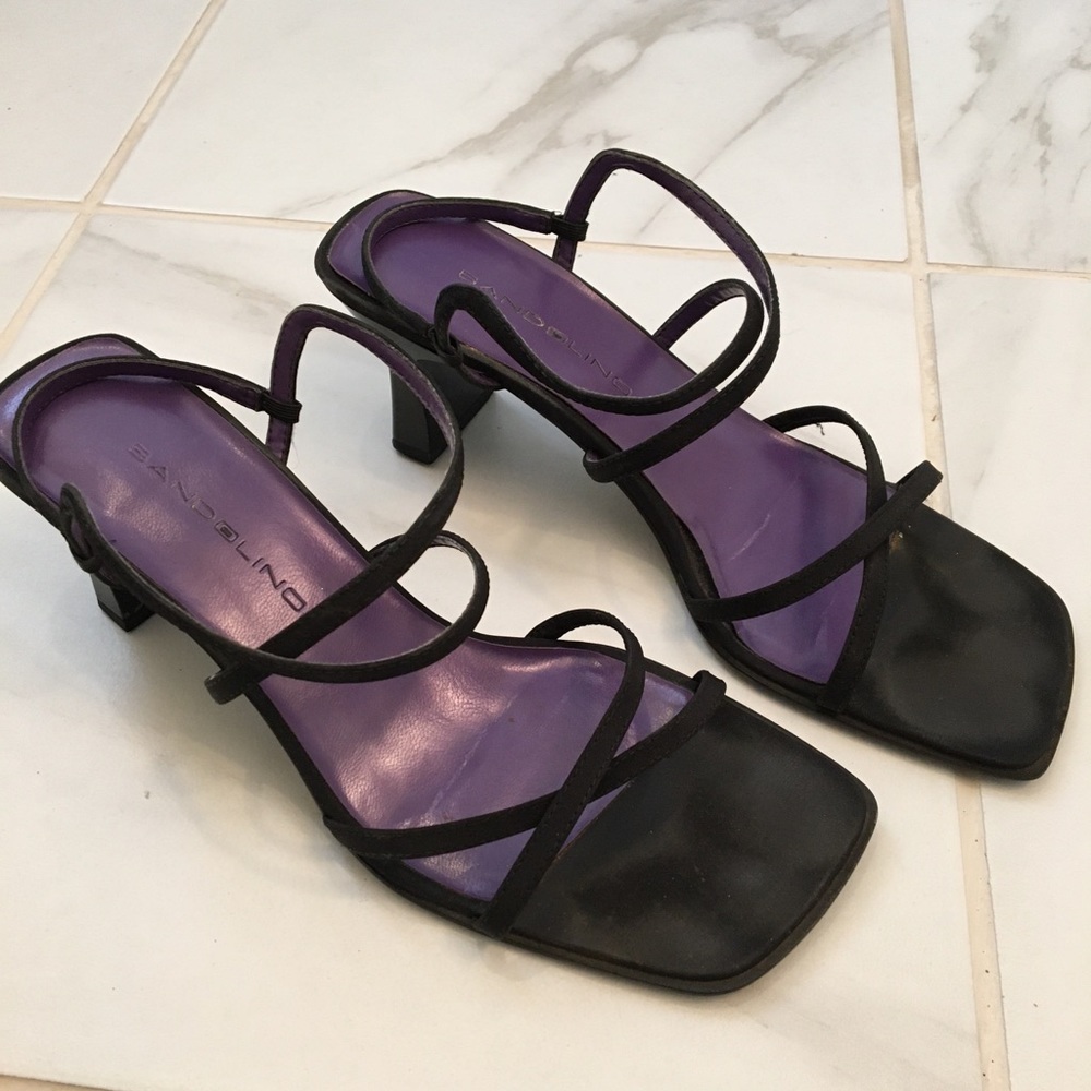 Bandolino black strappy heels